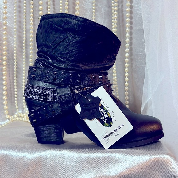 NWT! Sterling River Studded Black Leather Harness Boot, size 10. - Picture 5 of 11